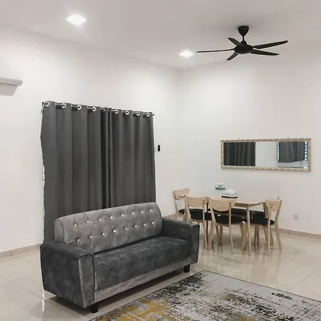 Salak Pekerti Homestay Klia Klia2 Sepang Exterior photo