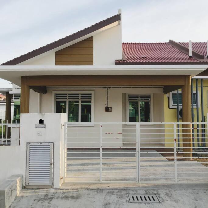 Salak Pekerti Klia Klia2 Holiday home *